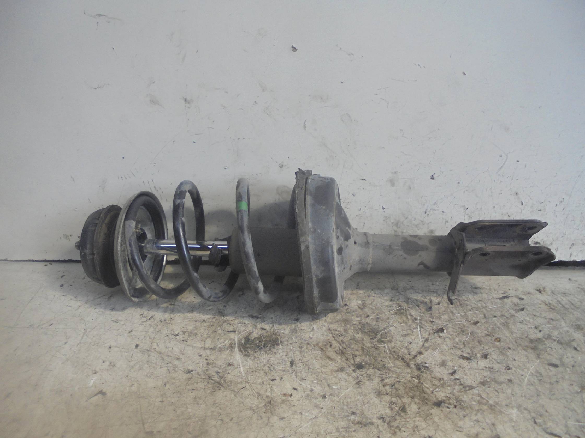 Ammortizzatore ant. dx.